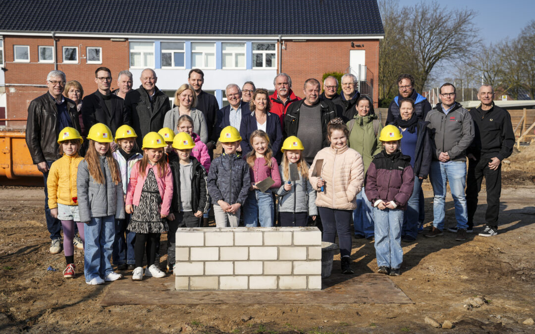 Spatenstich /Grundsteinlegung